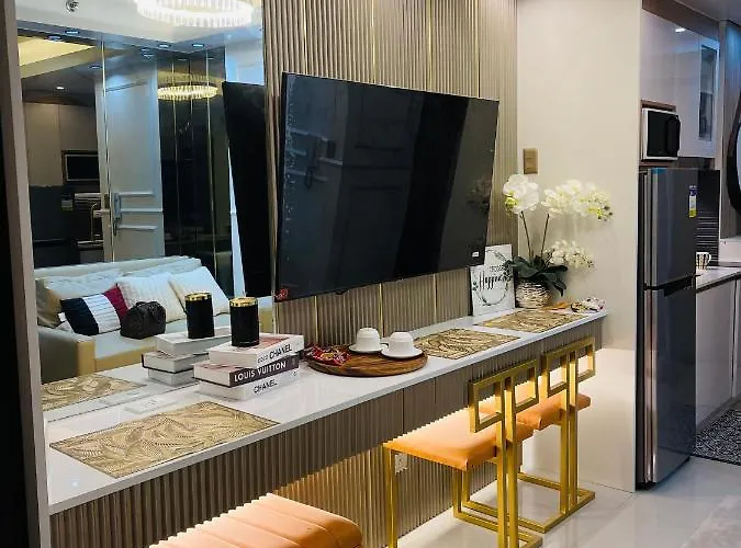 Yassi's At Moa Apartment
